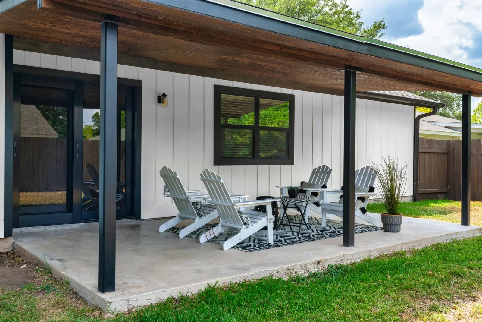 /assets/sb/04b1ea8142_manassas_drive_10-web-or-mls-10-0.webp