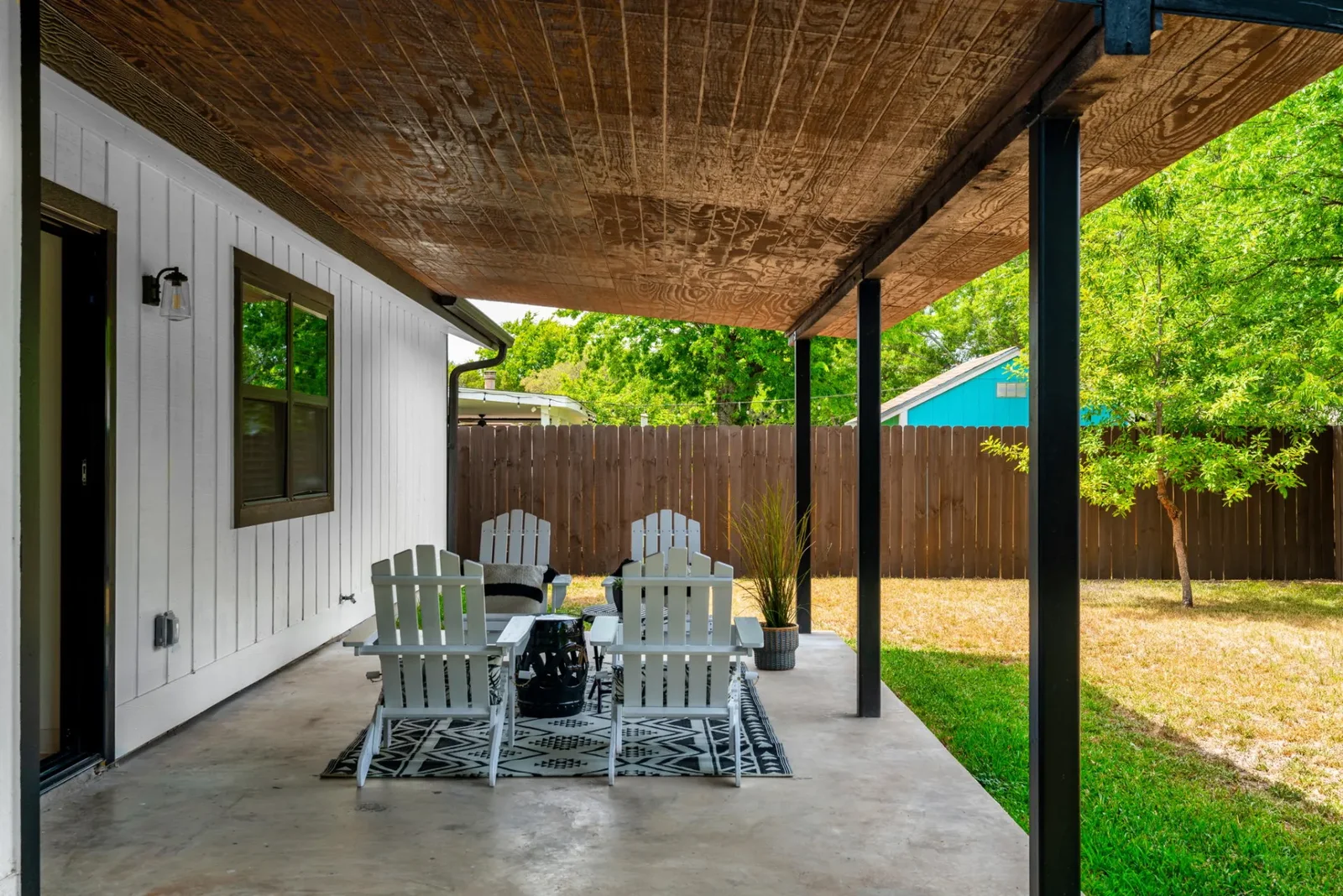/assets/sb/06fd84ab4d_manassas_drive_14-web-or-mls-14-0.webp