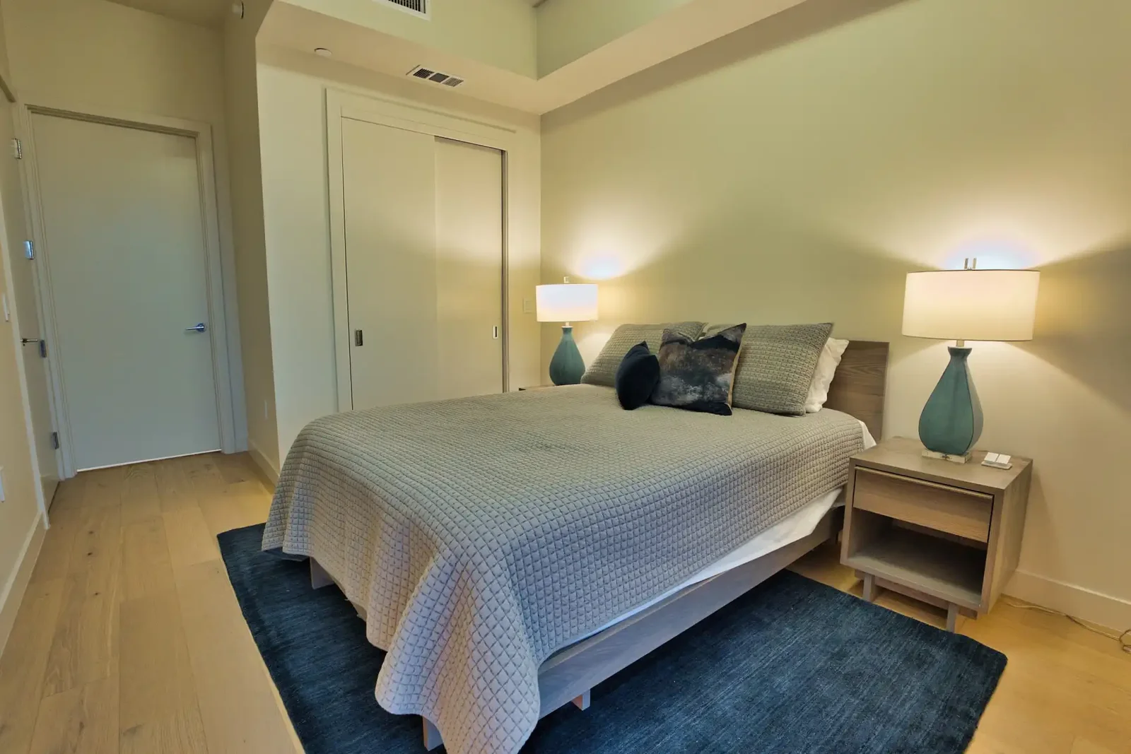 /assets/sb/117672f787_east_avenue_13-0.webp