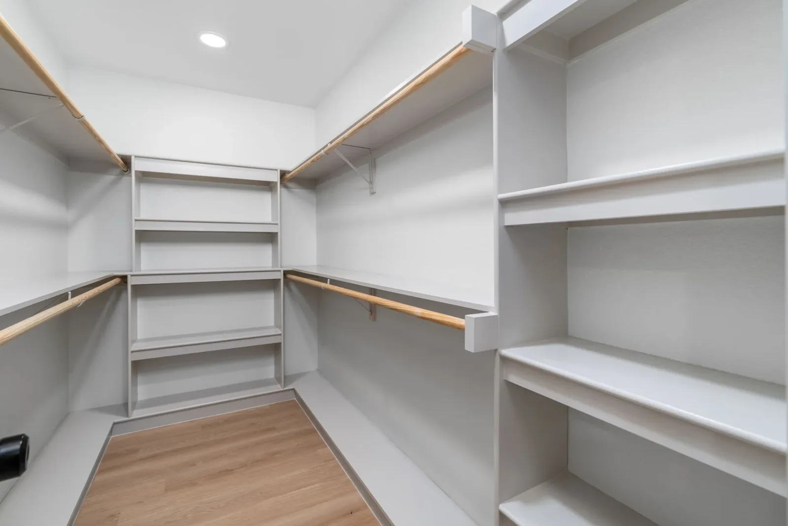 /assets/sb/42ea986fb5_manassas_drive_33-web-or-mls-33-0.webp