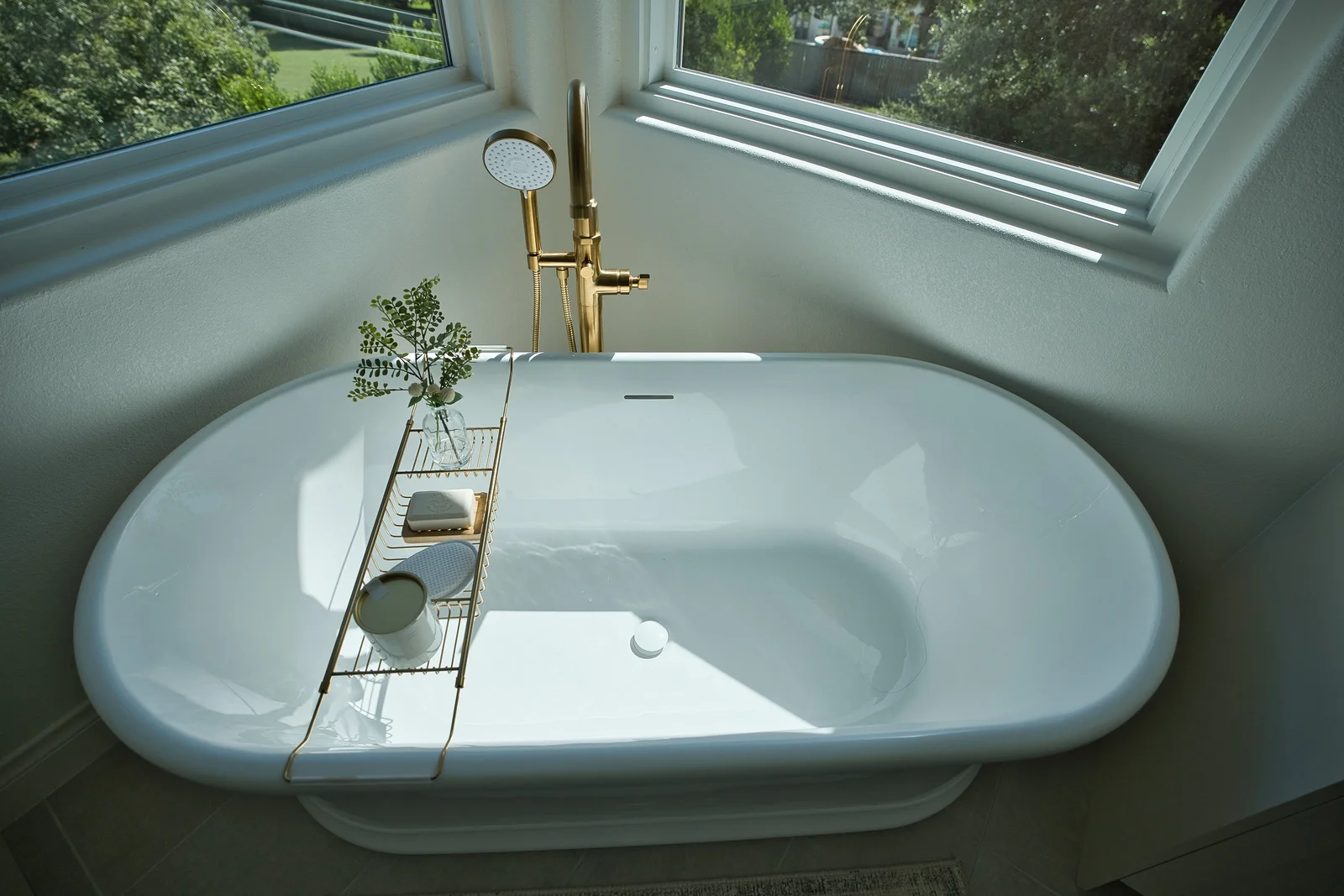 /assets/sb/8ce4e7f39c_p1066965.webp
