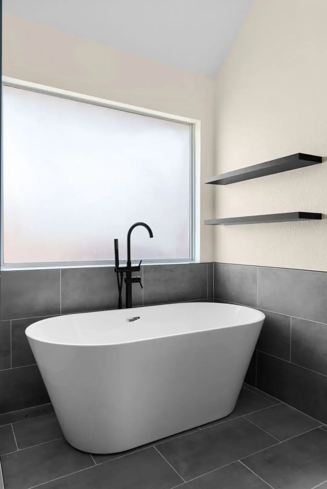 /assets/sb/a1160d3d40_redmond_2-web-or-mls-dsc07015-0.webp