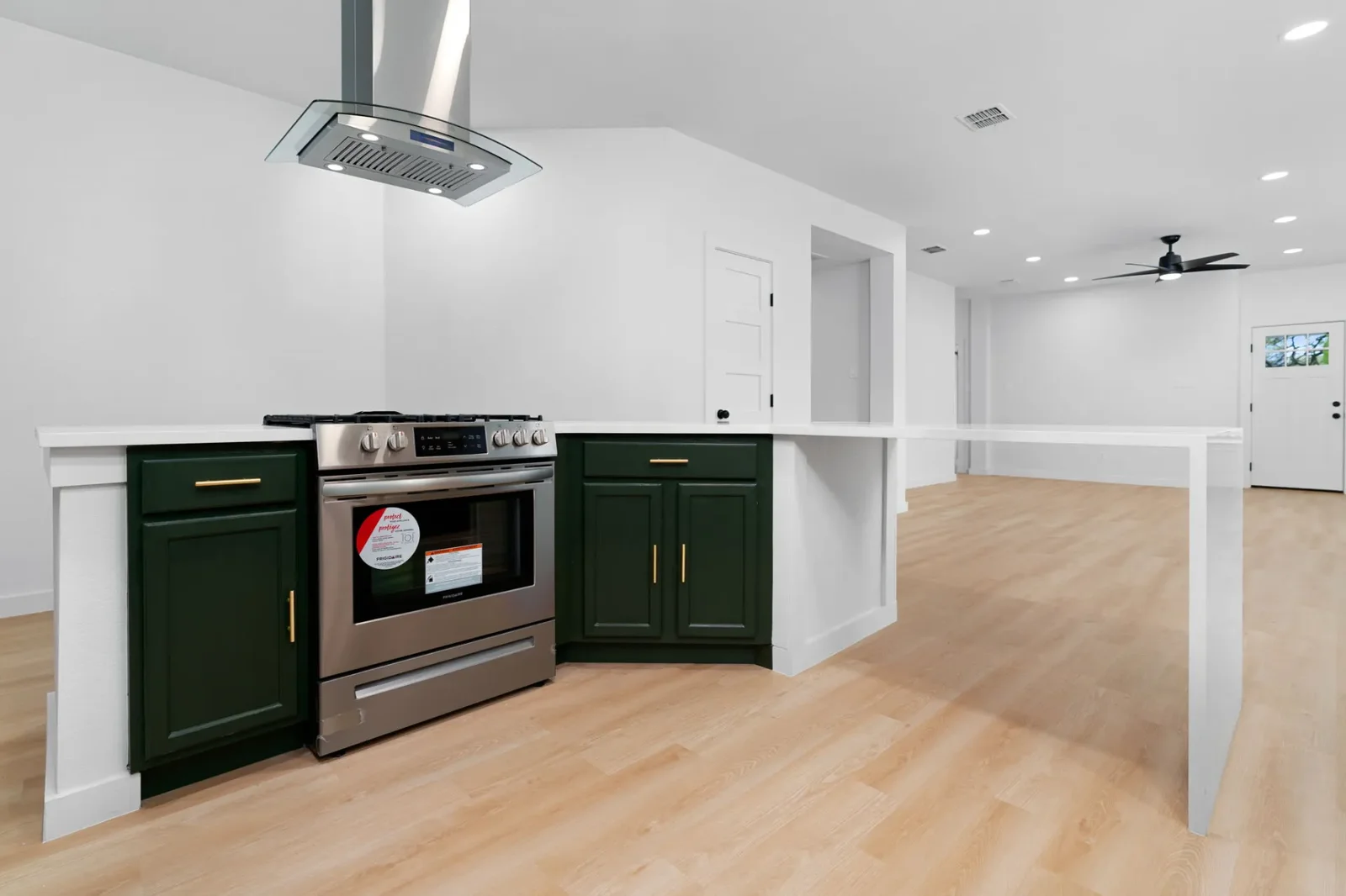 /assets/sb/a6b0d4d82b_bremner_23-web-or-mls-dsc01983-0.webp