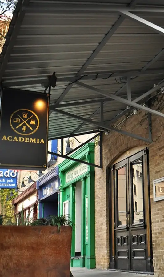 Academia storefront