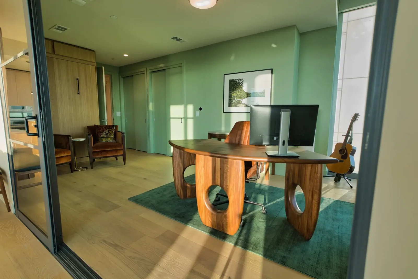 /assets/sb/efa02f1cb7_east_avenue_29-0.webp