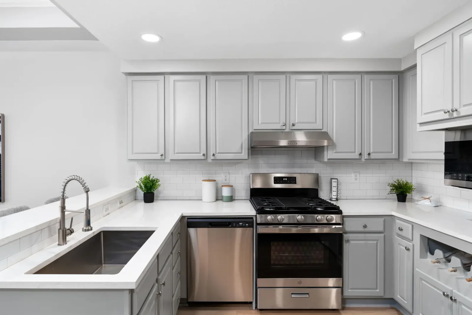 /assets/sb/f5b0ac93cc_liberty_park_3-web-or-mls-03-0.webp